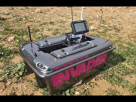 CARPIO C3 HYBRID Barco cebador con sonda a color y GPS - Arapaima Fishing