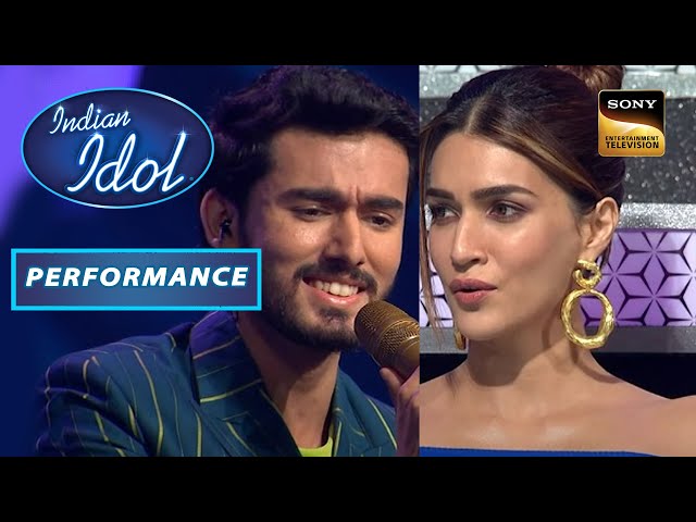 Indian Idol Season 13 | Chirag की Magical Performance में खो गई Kriti Sanon | Performance class=