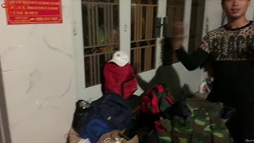 Trekking cây thông cô đơn và đồi cỏ hồng