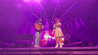 Dierks & Evie Bentley - Tampa 2022 #dierksbentley #dierks