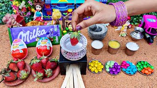 Miniature Kinder Joy Strawberry 🍓 Chocolate Cake Kinder Joy Lava Chocolate Cake Kinderjoy Recipe