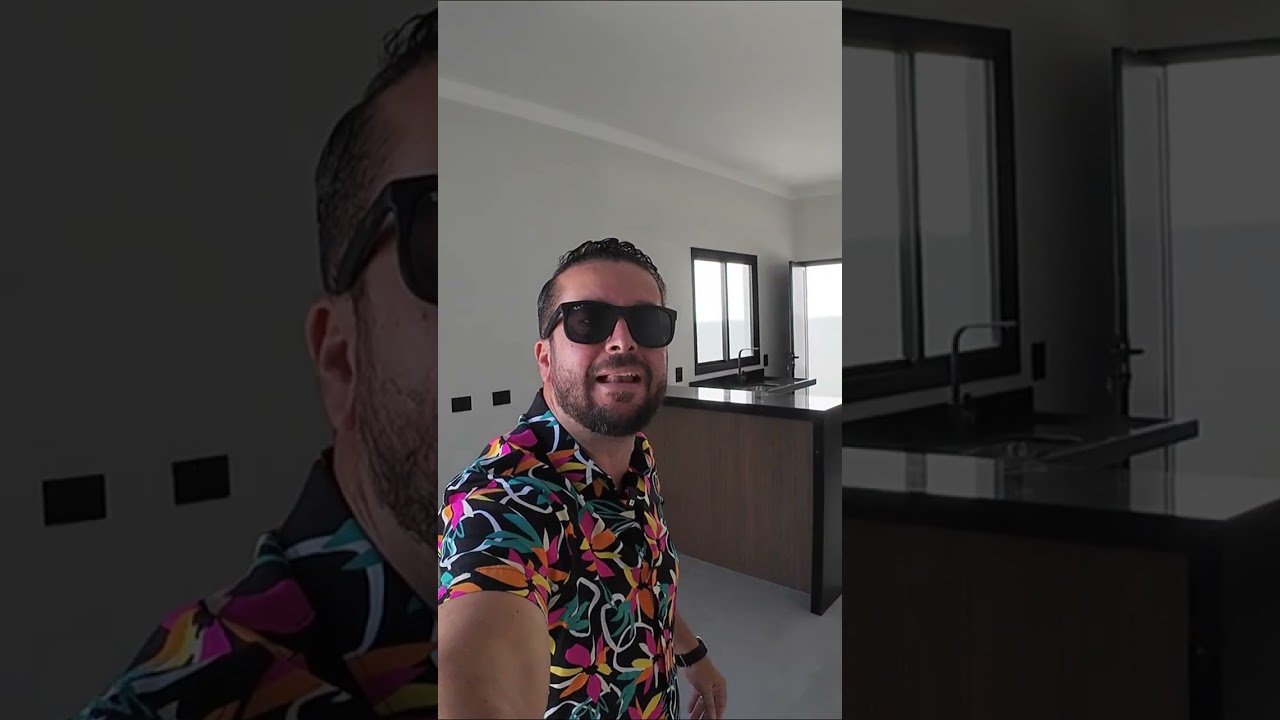 Sua Casa de Praia - Balneário dos Golfinhos, 340 Mil || What's 12 99180-8383 Creci 150.215F