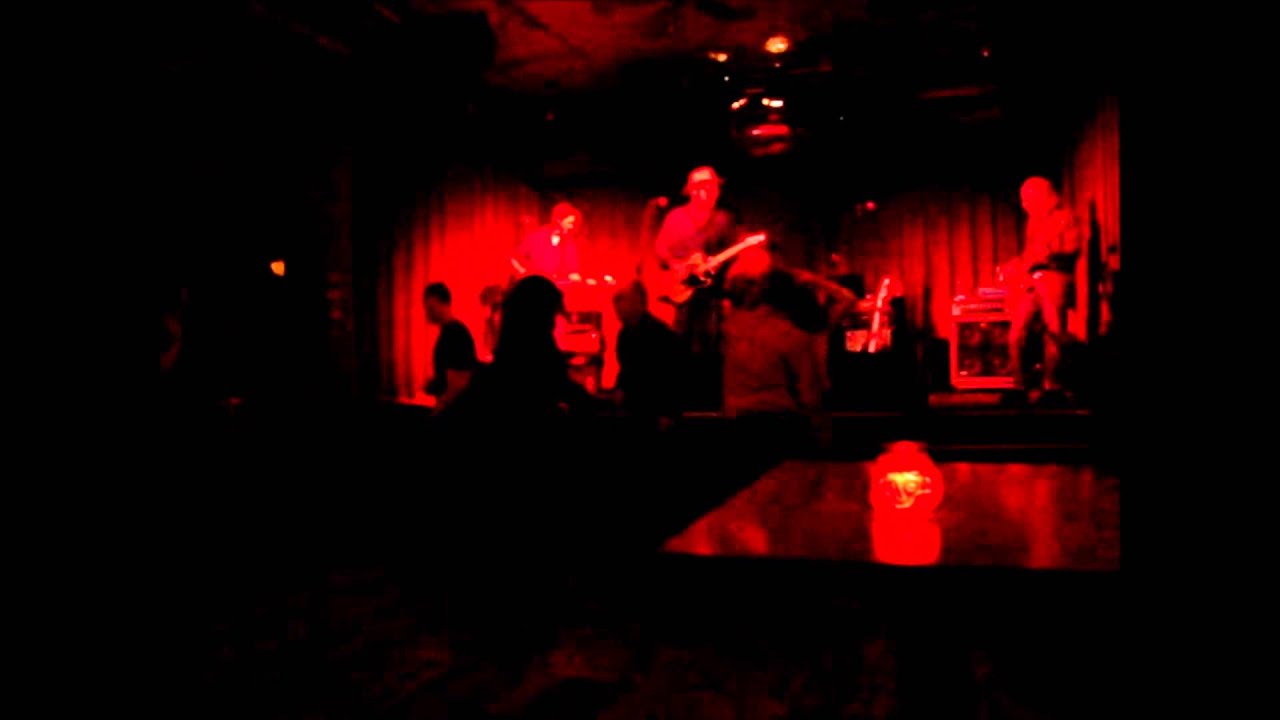 Baby Please Don't Go WEBB WILDER @ the Cowboy Monkey live Baby Please Don't Go WEBB WILDER @ the Cowboy Monkey live