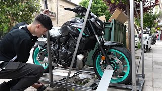 unboxing YAMAHA MT-07 new 2024 model green color