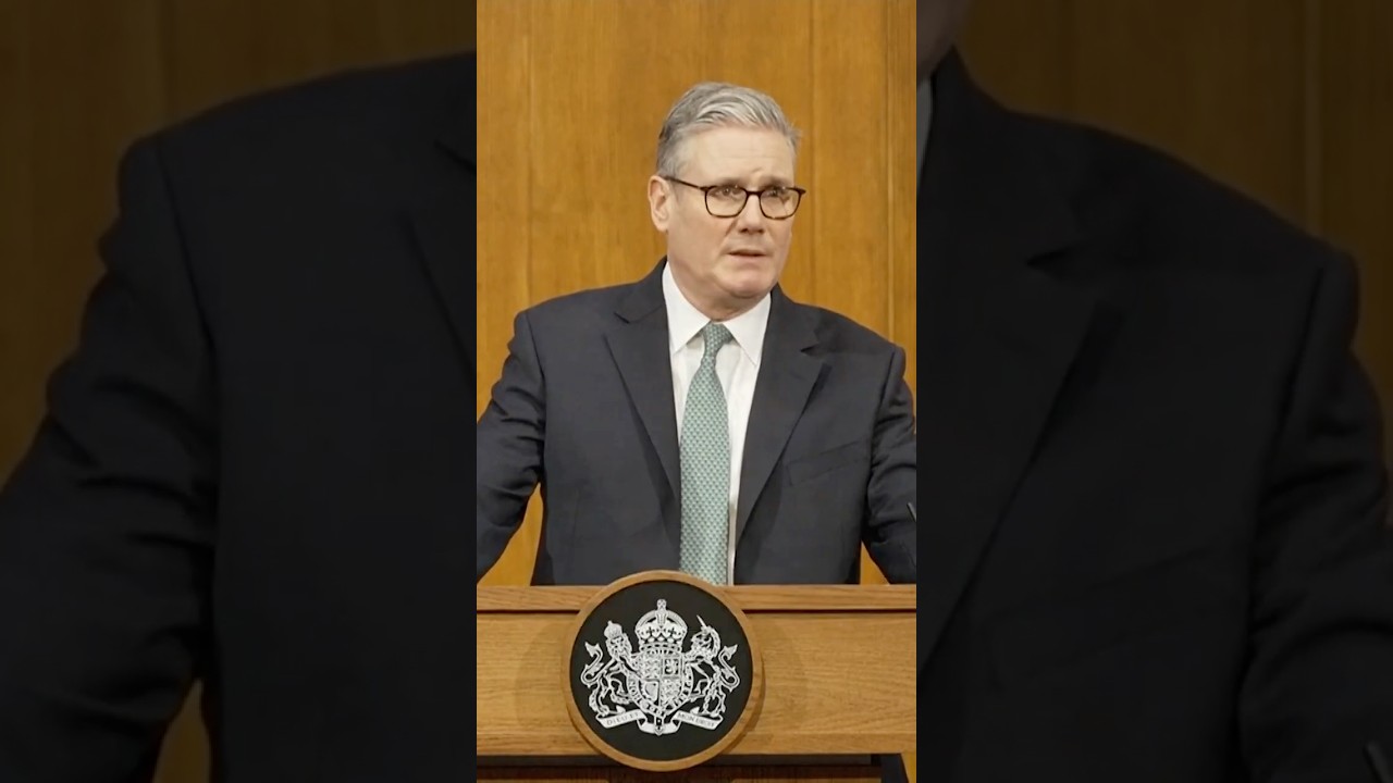 UK's Starmer Scolds Trump Greenland Tariff Threats