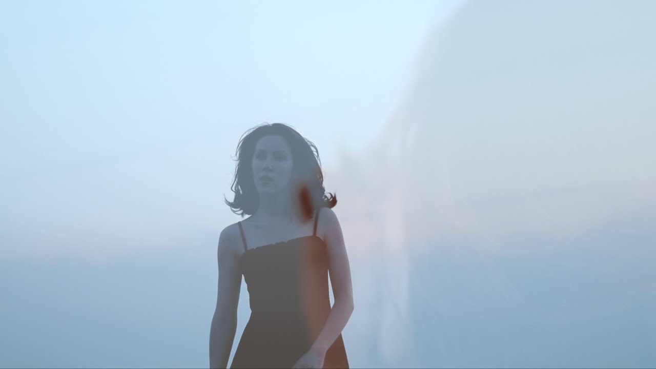 Georgie Brown - Free (Official Music Video)