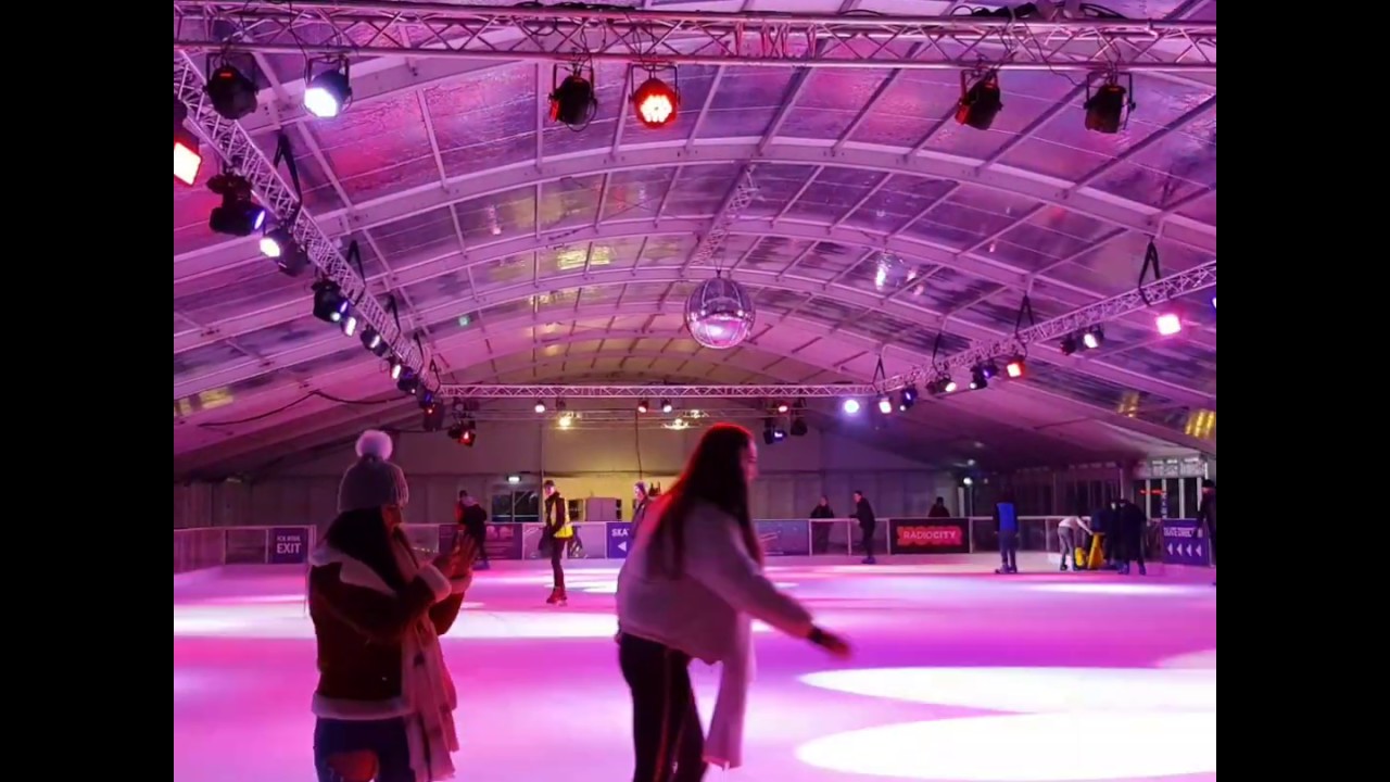 배낭여행[Liverpool^ 56 ^]Ice skating of Liverpool Skate Staff(リバプールスケート
