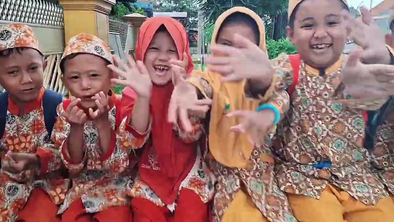 🏆 Juara 2– Juara Ter kreatif 🏆 Ustadzah Desi| Collaborative Vlog Competition 2025