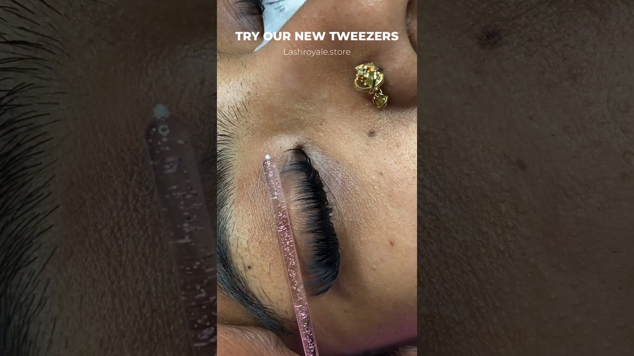 Located in Brandon- you can shop at lashroyale.store 🛍️🛒 