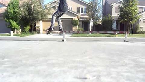 pop shove it boardslide