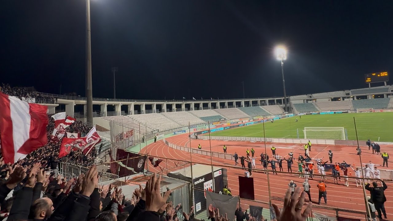 Βόλος - ΑΕΛ 0-2 Συνθήματα κατά Βόλου, πανηγυρισμοί, ΑΕΛ ΟΛΕΟ, ΚΟΤΕΣ ΚΟΤΕΣ …ΒΟΛΙΩΤΕΣ, Ύμνος, χέρια 