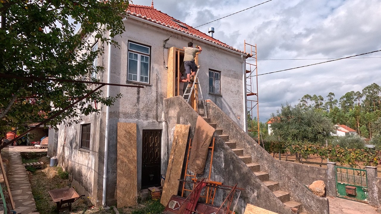 Гонка за защиту от дождя — проект по восстановлению входной двери