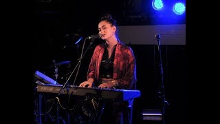 Jasmine Thompson - Performs Live At The Subterranean (Chicago)