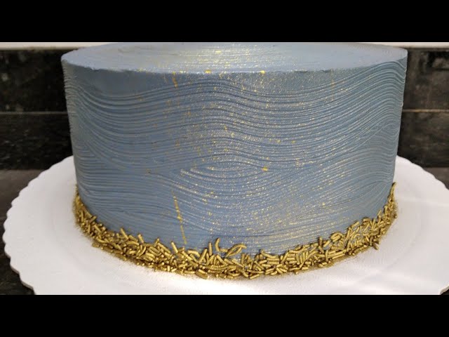 bolo azul claro com glitter masculino