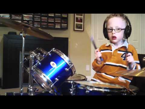 JAXON SMITH FOO FIGHTERS Pretender 6 yr old self taught drummer