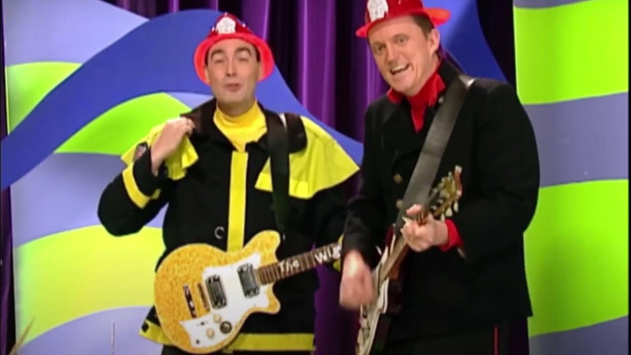The WigglesDressing Up (169 version) (2003, produced in 2002) YouTube