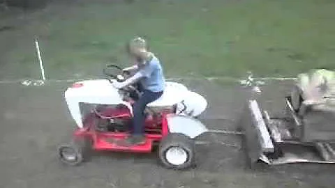 Langford tractor pull playing at home