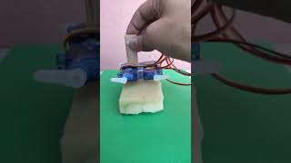 Amazing 4 Servo Gripper Mechanism. DIY Arduino Robot Claw #Shorts #homerobot #robotkit