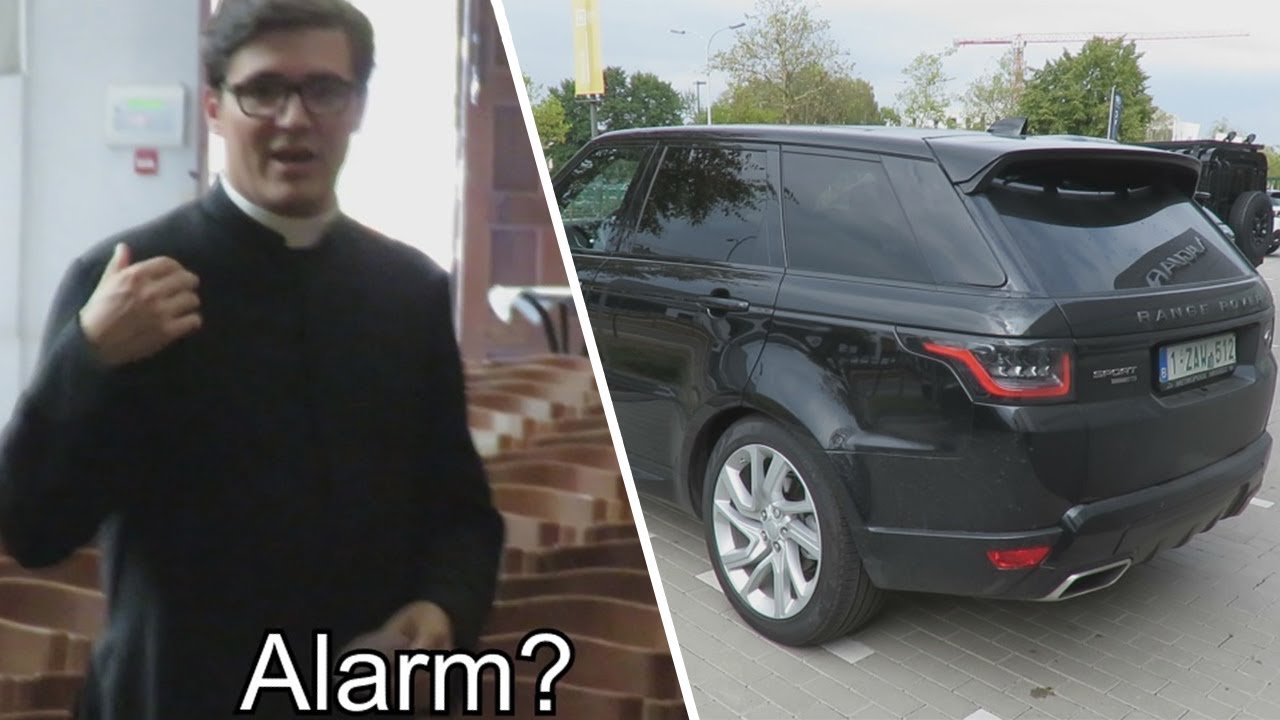 Range Rover doet alarm afgaan in kerk YouTube