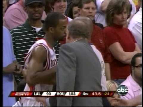 AND1 BASKETBALL - Skip 2 The Hoop. �Rafer Alston blows by defenders