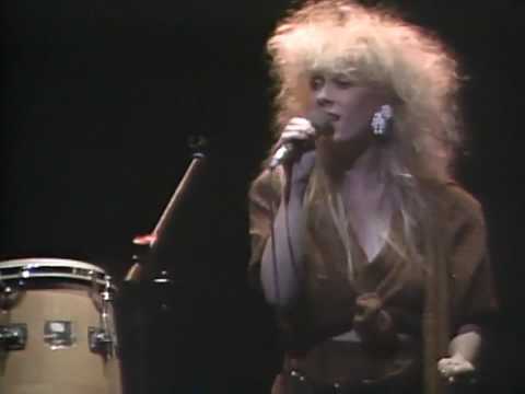 SHAKATAK - BREAKIN' AWAY(LIVE 1984)