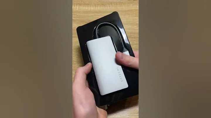 Unboxing Satechi USB-C Multiport V2