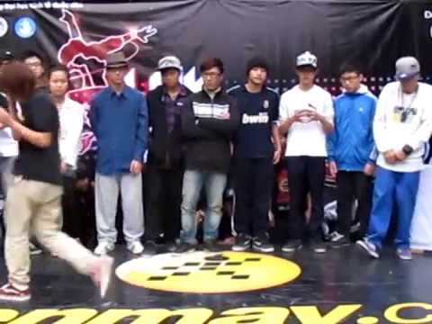 [Move IT 2012] Freestyle Battle 1vs1 Group 2 part 1 @ "I luv Move It" (31.12.2011)