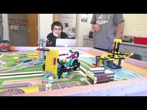 Ralston Middle School - FIRST LEGO League Team