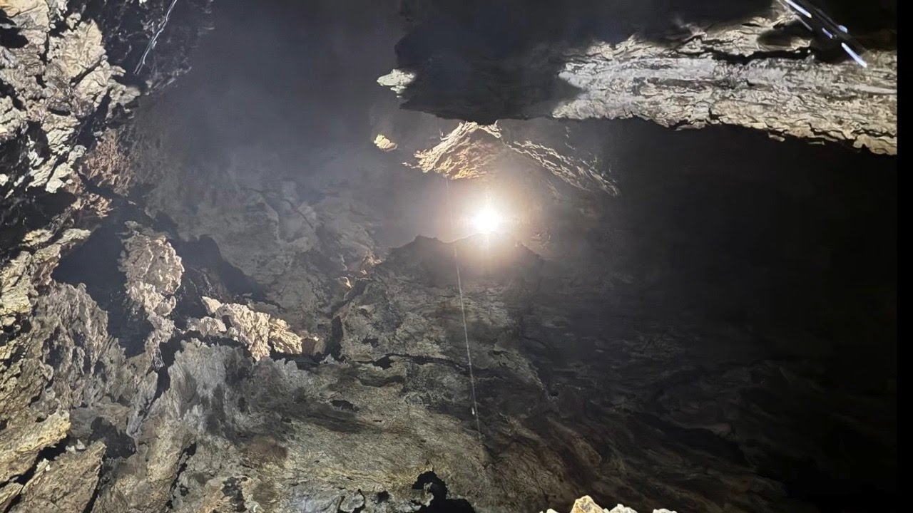 ERA  BIANCA cave    