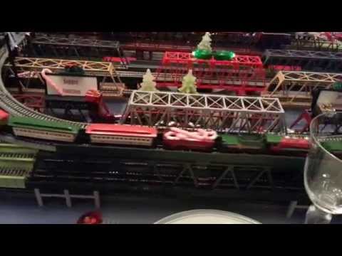 Video Trains Holiday 2014 Table Scape