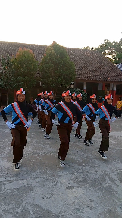 Variasi Baris Berbaris Gerak Jalan Lomba Agustusan #shorts #shortsfeed #shortsviral  #trending