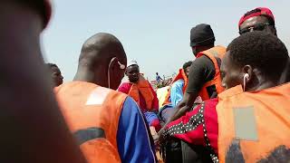 Ferry crisis passenger boats towing | No controls