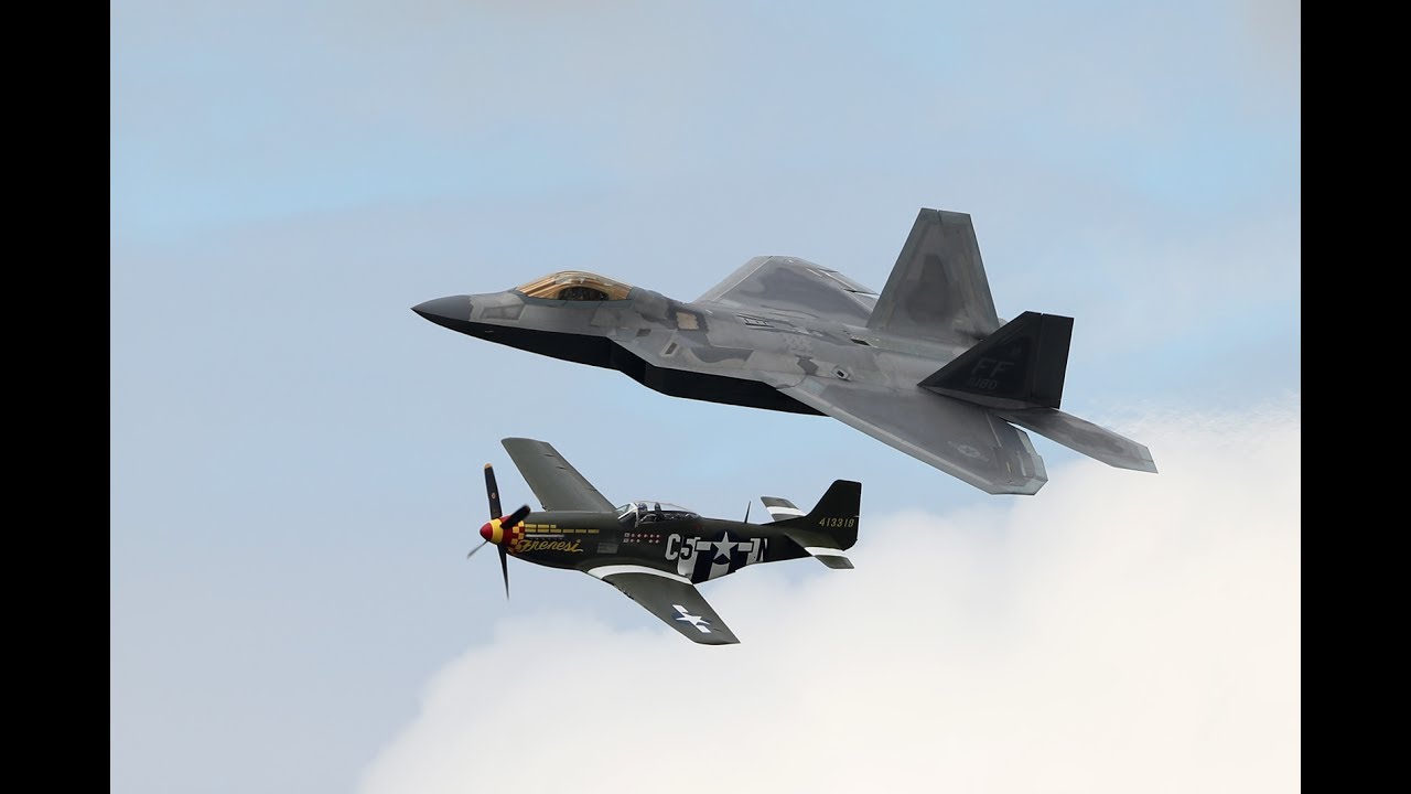 F-22 & P-51 USAF Heritage Flight -RIAT2017-