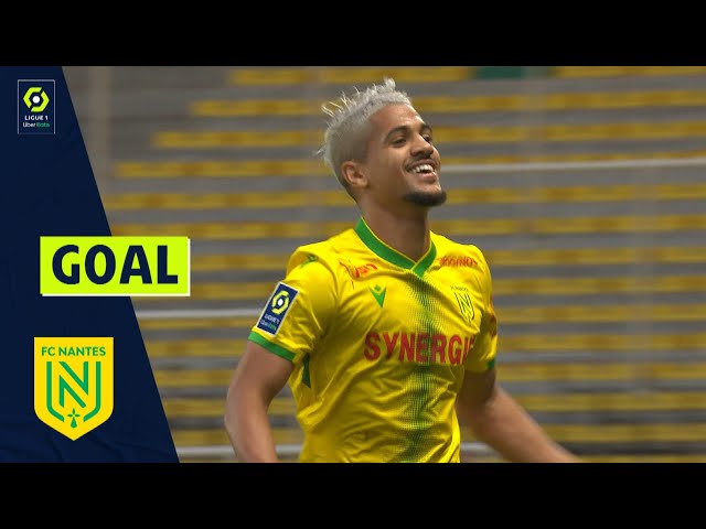 Ludovic BLAS. Attaquant. Maillot N°21 du FC Nantes porté…