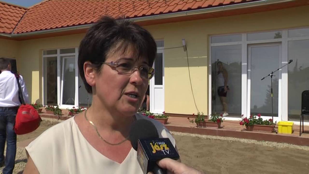 FUTBALLÖLTÖZŐ ÁTADÁS JÁSZFELSŐSZENTGYÖRGYÖN