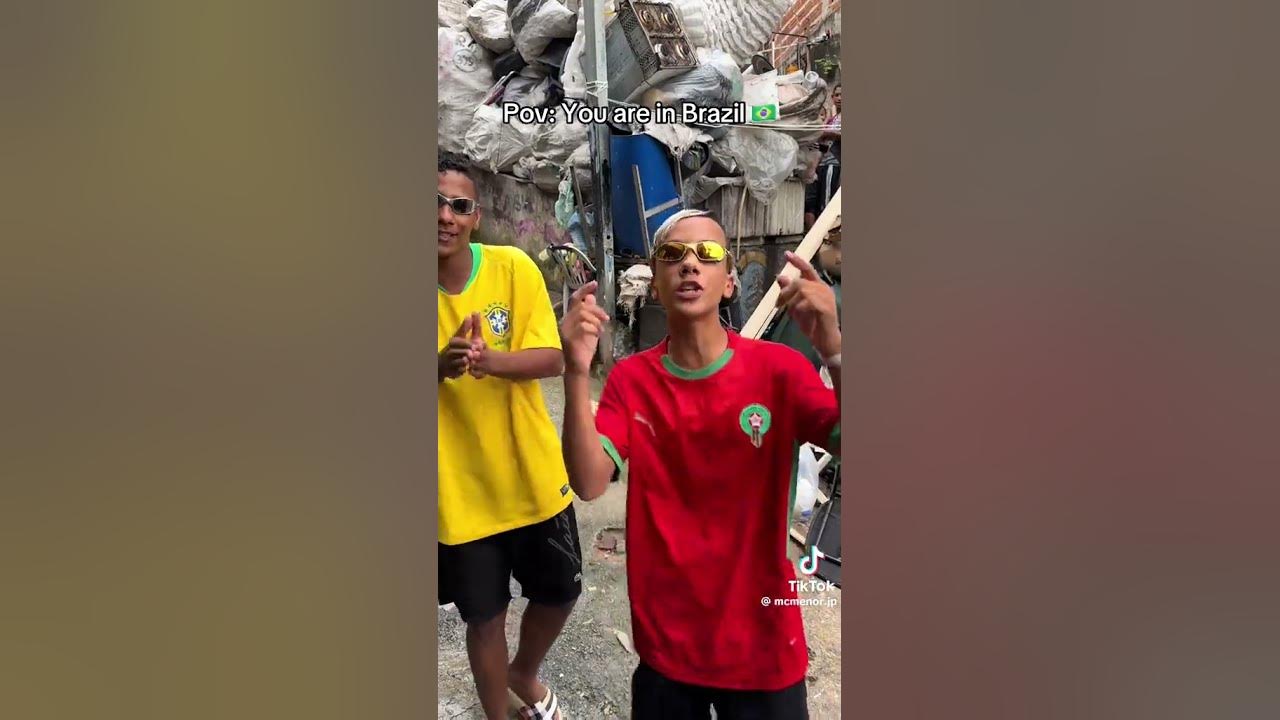 BRAZILIAN GUY SINGING🇧🇷🇧🇷🇧🇷#brazil#street#song#brazilsong