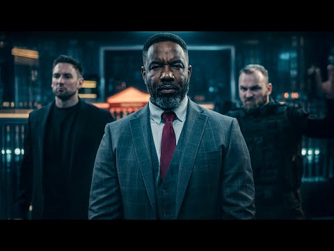 قاتل محترف زعيمة أتهمة بالخيانة وحط ع راسة مكافئه وبعتله أخطر القتلة يقضو عليه ونسو بيتعاملو مع مين 