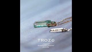 020 Water Lilies Collection】 エメラルド 鉱物原石 シルバー925