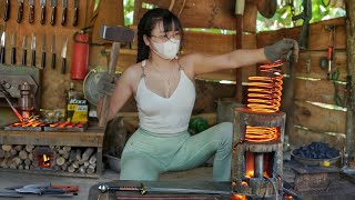 Download Lagu Amazing how blacksmith girl forged an airplane spring into a sharp roman sword MP3 Download Lagu Amazing how blacksmith girl forged an airplane spring into a sharp roman sword MP3