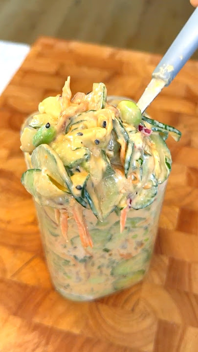 Salad Mentimun Musim Panas Terbaik