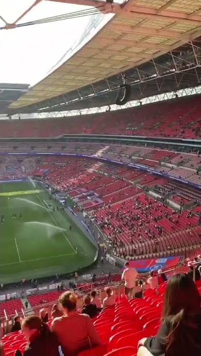 Everyone piling into Wembley, #wembleystadium #engswi