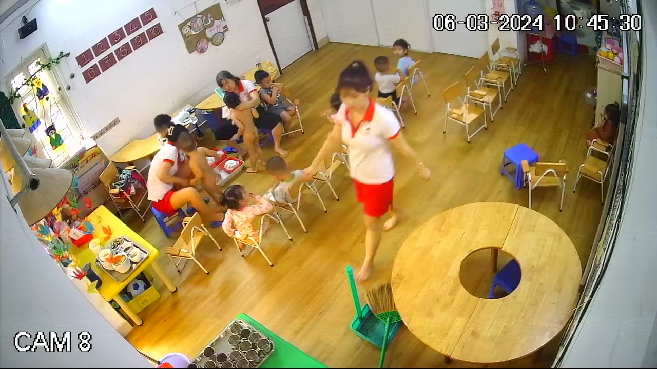 Trấn Hào đi học 2024