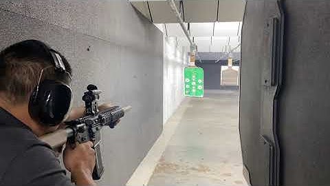 Daniel Defense MK18 upper Aimpoint M5 Surefire Socom RC2 556 Full Auto