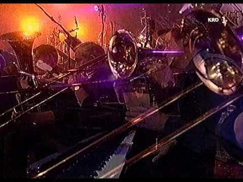 Gé Reinders & Metropole Orkest - Bloasmuziek - Gala vh Nederlandse Lied 18-03-00 HD