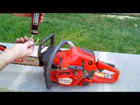 Husqvarna 550 XP and Husqvarna 560 XP Chain Saw with Chain and Chain and Full Tanks - The weight