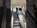 蒙面青年闯店零元购 女店员勇敢夺回商品