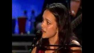 Bonnie Raitt & Norah Jones~Tennessee Waltz