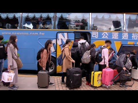 60萬首投族 大學生募資返鄉列車 20181123 公視晚間新聞