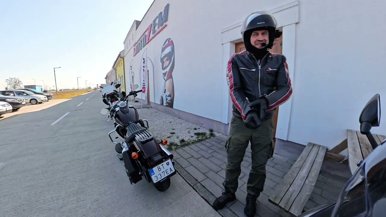 Openning season with Honda Forza 750 and Harley Davidson softal