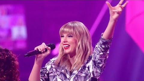 Taylor swift - ME! Live at T mall Double 11 Gala in Shanghai, China